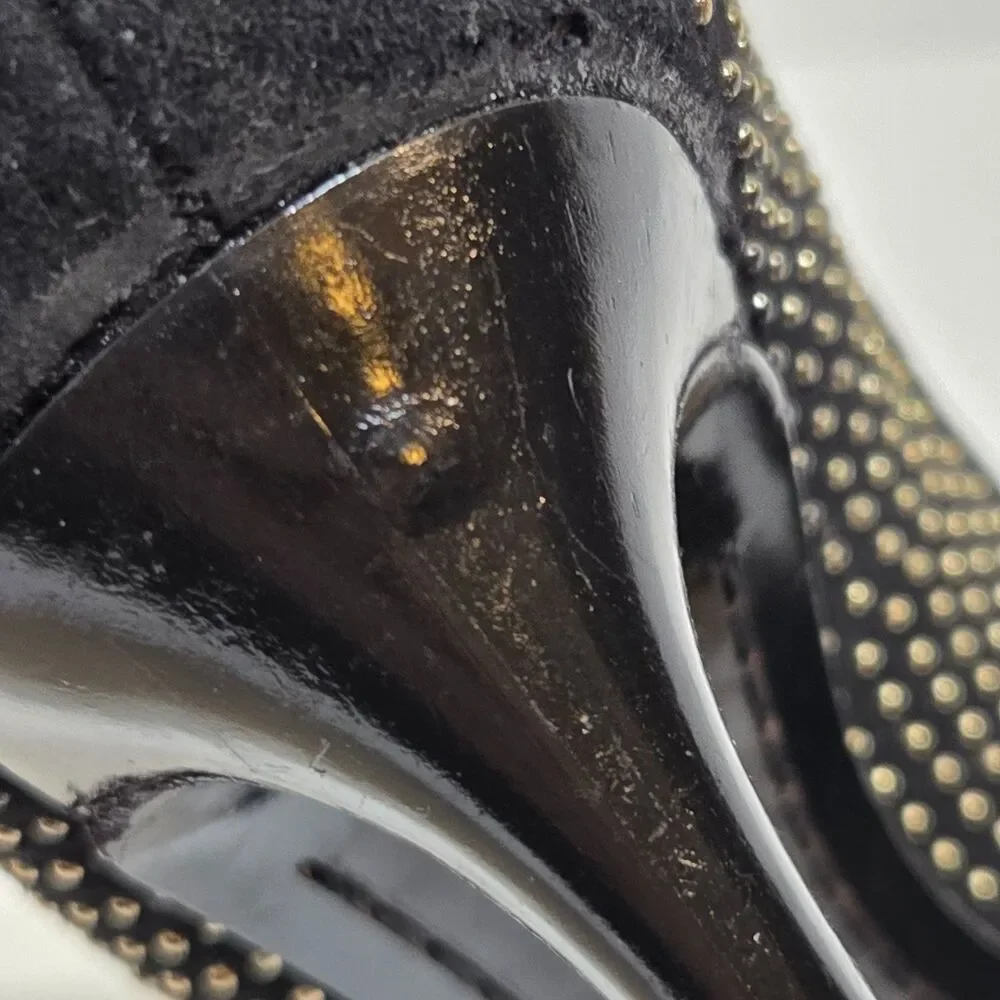 Alice + Olivia Gold Studs Pumps 3.75